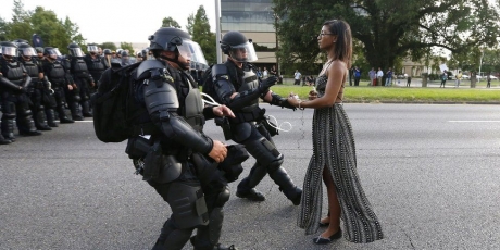 Obama: don’t militarize the police