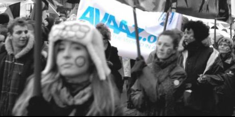 Derrotemos al odio: hazte Donante Recurrente de Avaaz